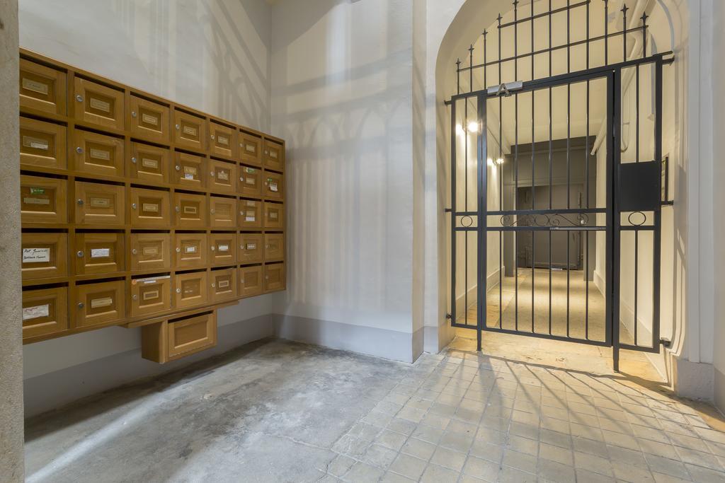Like Home - Opera Lyon Rum bild